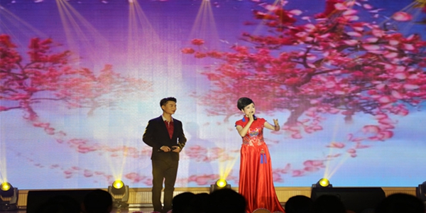 1581562068464171.jpg 3、勞務公司黃梅戲《經典選段串燒》.jpg